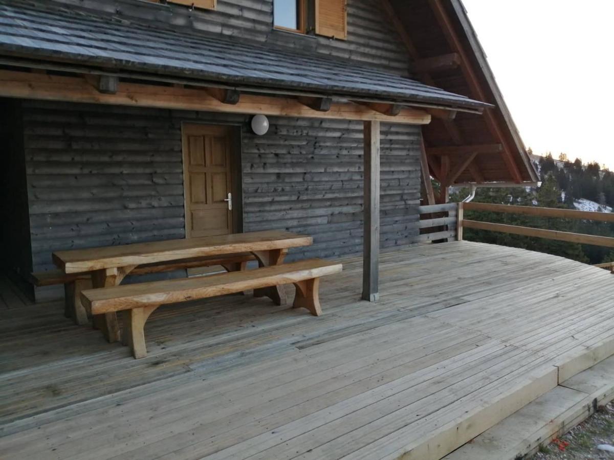 Apartmaji Vrhovnik Cerklje na Gorenjskem Zewnętrze zdjęcie