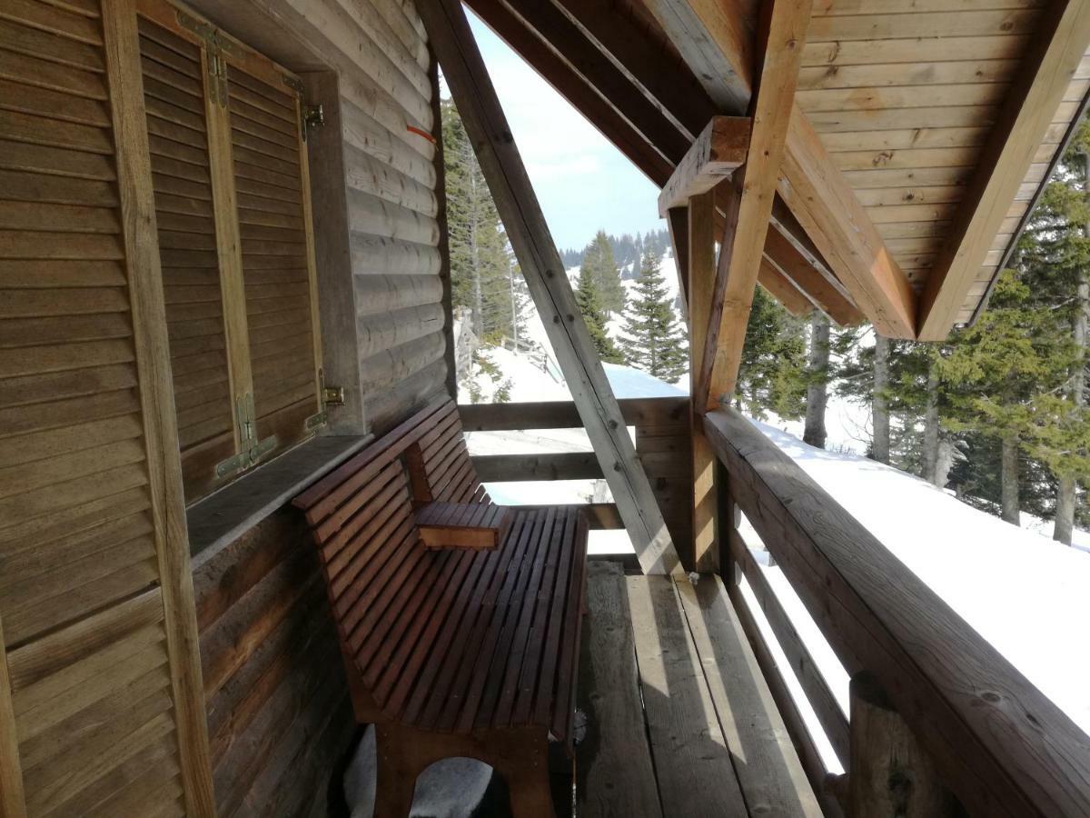Apartmaji Vrhovnik Cerklje na Gorenjskem Zewnętrze zdjęcie