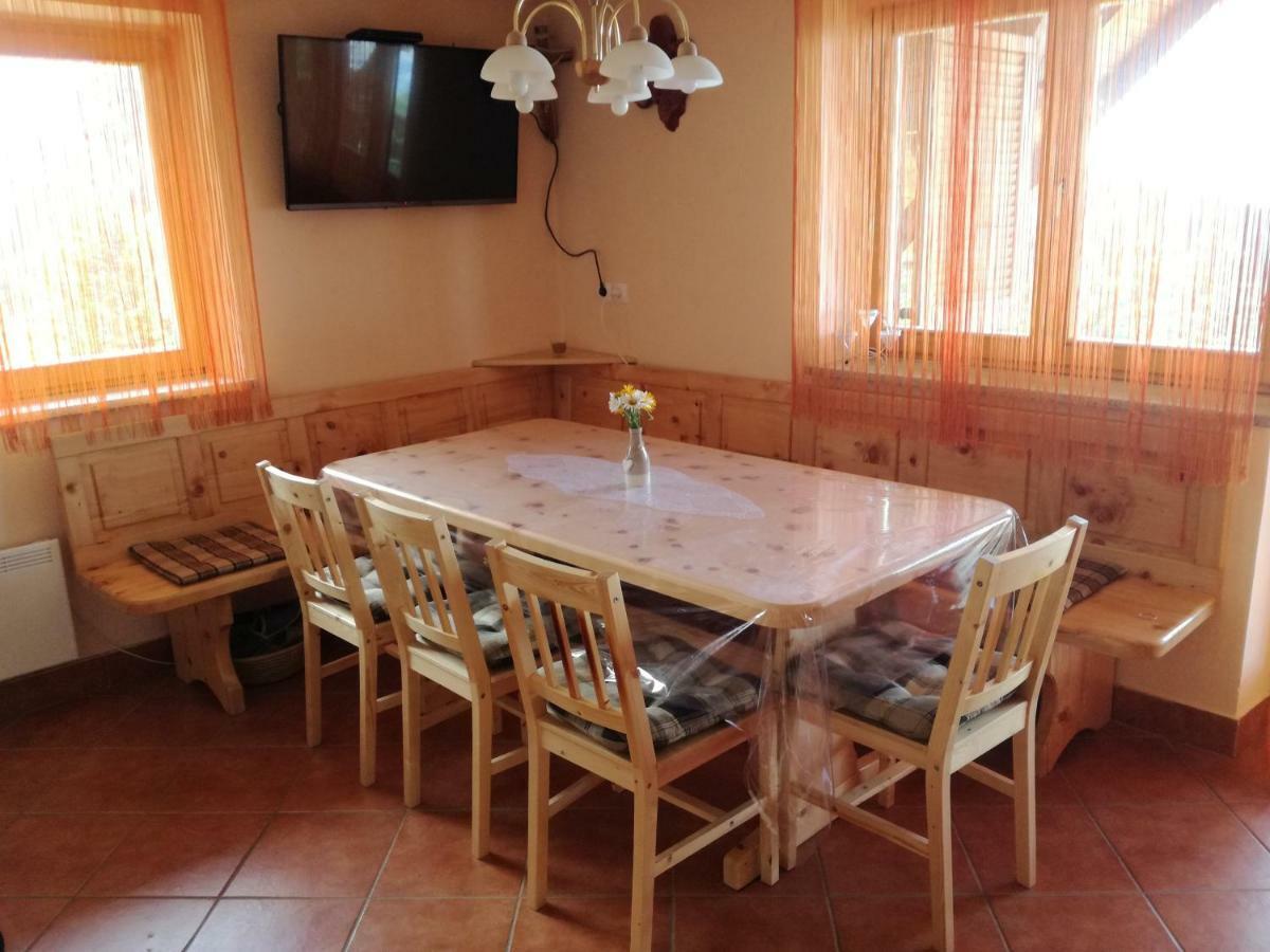 Apartmaji Vrhovnik Cerklje na Gorenjskem Zewnętrze zdjęcie
